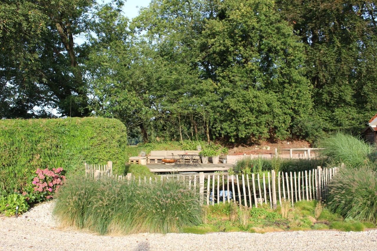 Huize Koempoelan Bed & Breakfast Naarden Luaran gambar