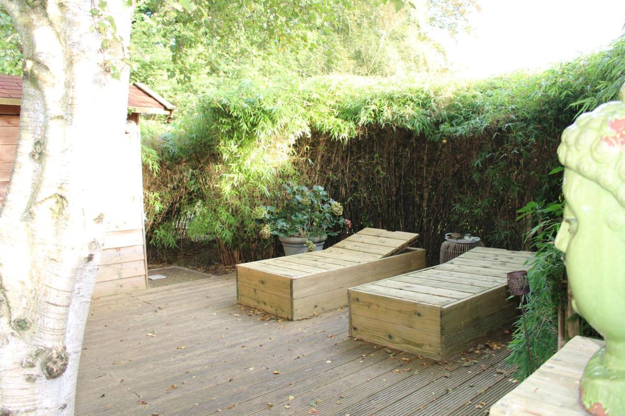 Huize Koempoelan Bed & Breakfast Naarden Luaran gambar
