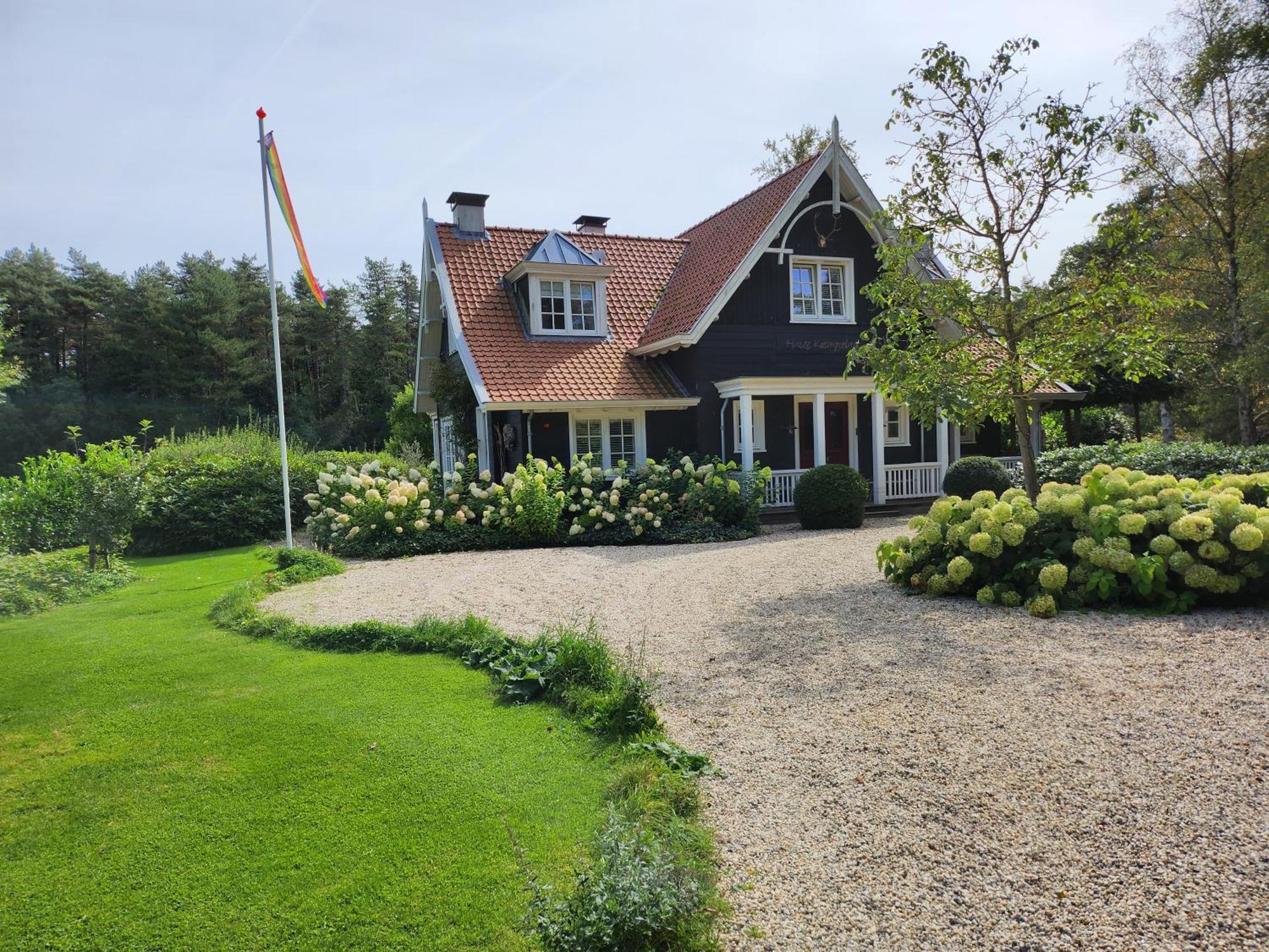 Huize Koempoelan Bed & Breakfast Naarden Luaran gambar