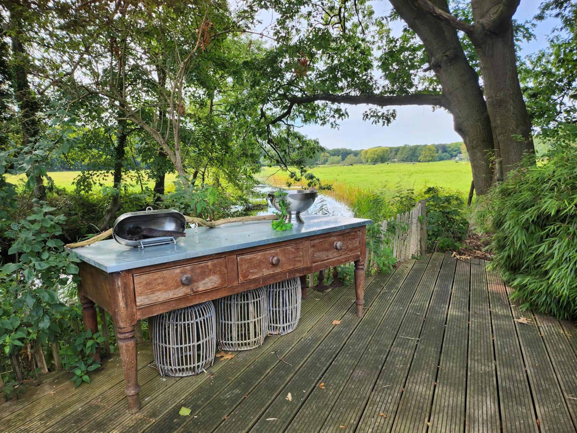 Huize Koempoelan Bed & Breakfast Naarden Luaran gambar